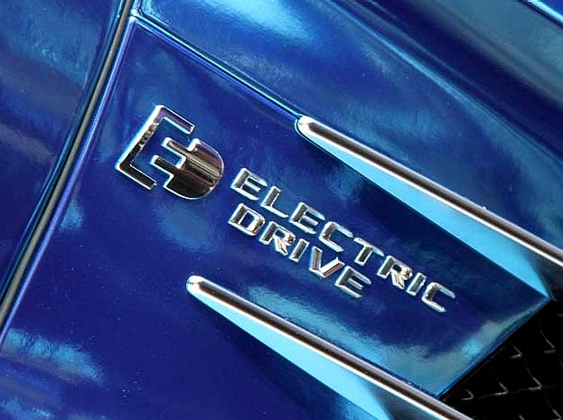 Mercedes electric drive badge