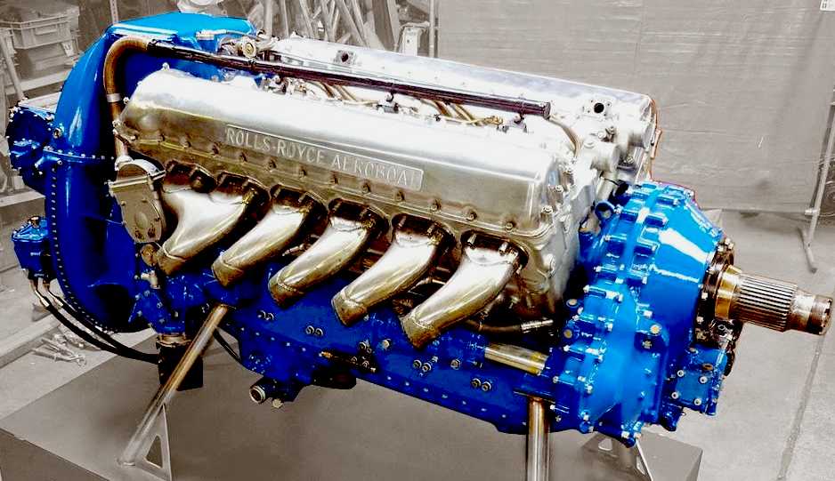 Reconditioned Rolls Royce Merlin engine intended for powerboat racing