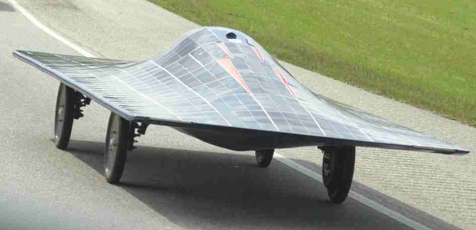 http://www.speedace.info/solar_cars/solar_car_images/auburn_university_solar_car_banked_road_test.jpg