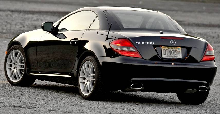 Mercedes SLK 300 convertible in black