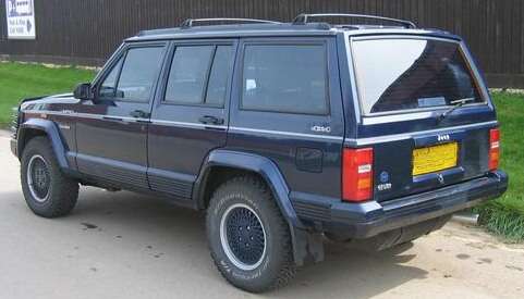 Jeep Cherokee 4x4 blue all terrain tires