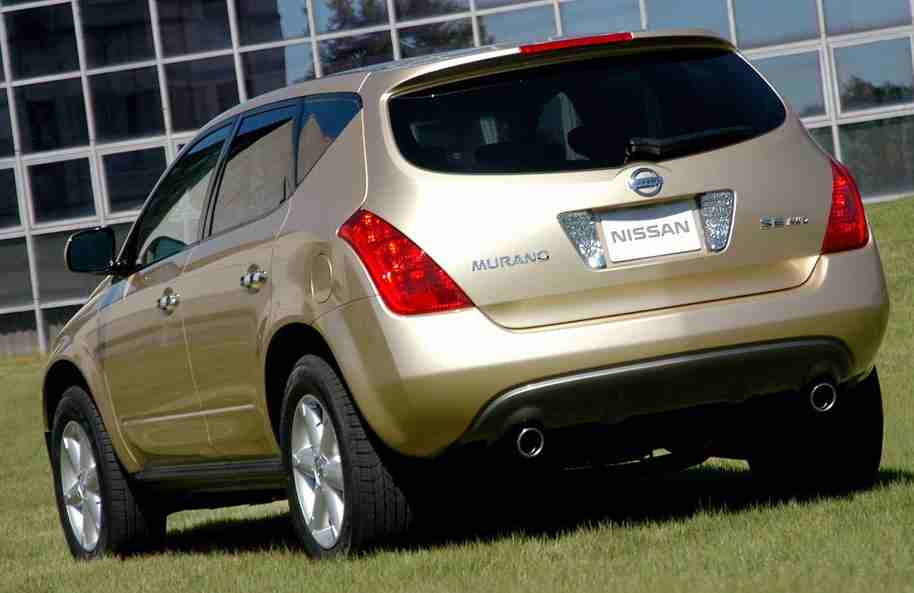 Nissan Murano SE gold