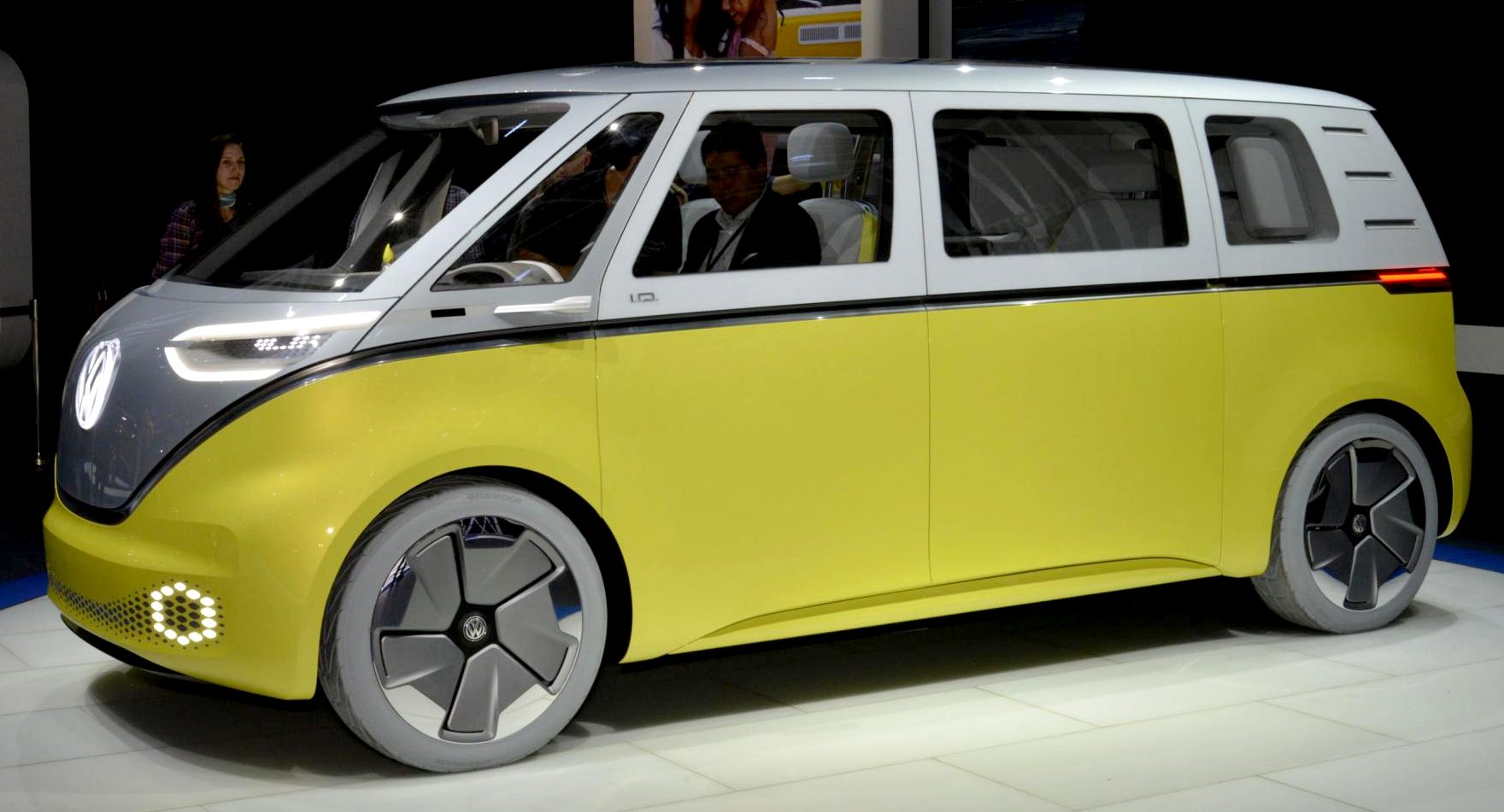 VW MINIBUS CAMPER CONCEPT NEW SHAPE VOLKSWAGEN ELECTRIC VANS TRANSPORTER