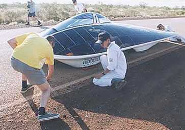 Honda solar powered racing car, Darwin to Adelaide World Solar Challenge