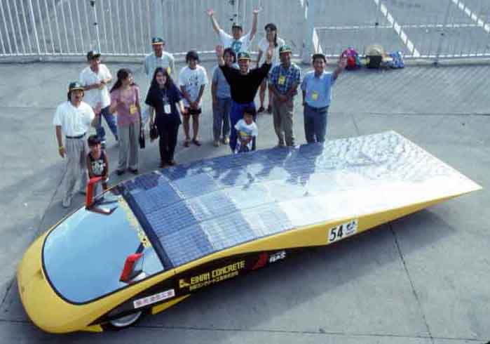 Solar Wing and the project team members, Japan