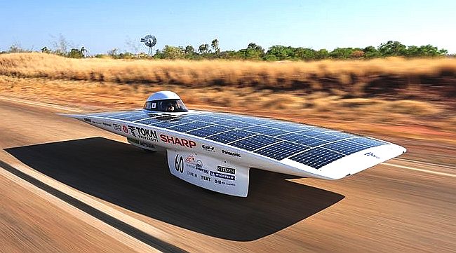 Racing across Australia from Darwin to Adelaide, the Tokai Challenger