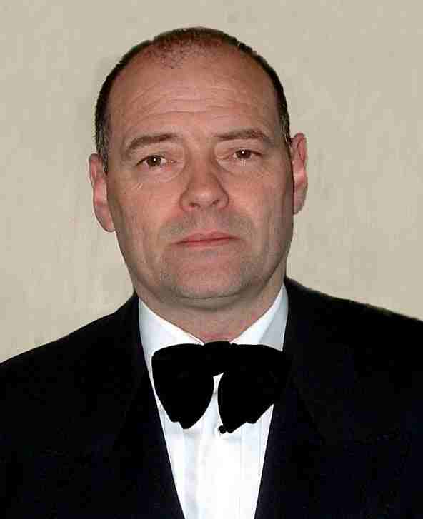 Nelson in James Bond dinner suit